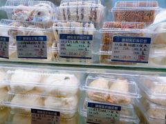 -白玉兰食品甜凤店(合生汇店)