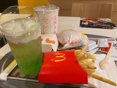 -麦当劳(世界城广场店)