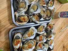 -蚝哥花姐湛江烤生蚝(美丽湾市场店)
