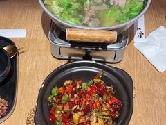 -川堂风·跷脚牛肉·乐山爆炒(宝山日月光店)