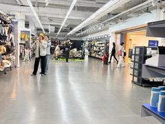 -迪卡侬(苗岭路店)