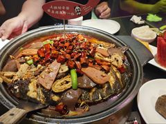-辣尚瘾·烤鱼·新川菜(牡丹园直营店)