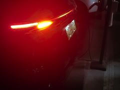 -理想汽车(世纪汇店)