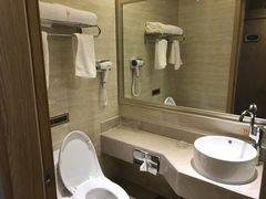 -维也纳酒店(重庆西站巴国城店)