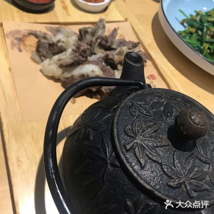 早知唔点第二个汤，烤羊肉烤羊腿都系甘啦