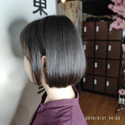 -UN·SAKA 右嗯造型