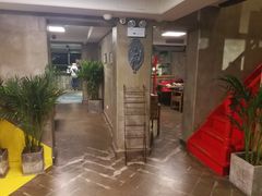 -HIGH FIVE哈福手工汉堡(桂林路店)