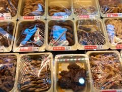 -绝味鸭脖(龙阳路生活广场店)