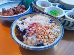 -包整·丝娃娃(一览甲秀楼风景店)