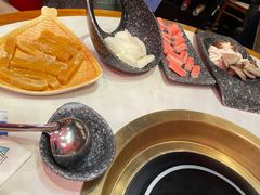 -哥老官重庆美蛙鱼头(五角场合生汇店)