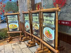 -荷栖小院·品质江西菜(红谷滩店)