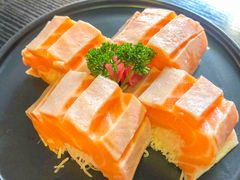 三文鱼腩刺身-爆丼日式大排档(季华园店)