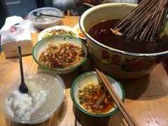 -拈签一笑黄牛肉辣卤串串