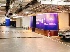 -兴业太古汇·停车场