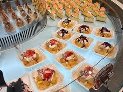 -HOT CRUSH趁热集合·现烤面包(上海环球港店)