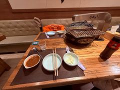 -青古韩式炭火烤肉店