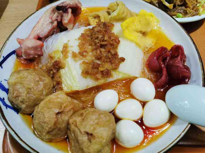 源尚大食堂-"家附近有个大食堂真方便,有时候懒得做饭了.