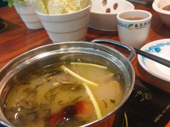 酸萝卜汤锅底-龙聚德北京烤鸭(巴南商社汇购物中心店)