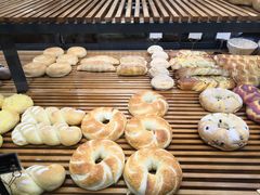 -焙丽拾光(麦凯乐直营店)