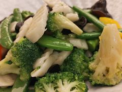 -品海楼·大连海胆锅贴馆(东港店)