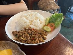 -Dang restaurant (patong phuket)