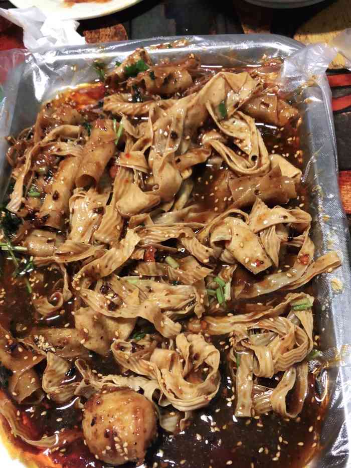 小萱辣串-"朝阳的特色 这家店算是挺好吃的了 有外卖.