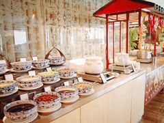 自助取餐区-北京王府井希尔顿酒店·万斯阁西餐厅