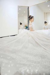 -LOVINA洛维娜婚纱礼服