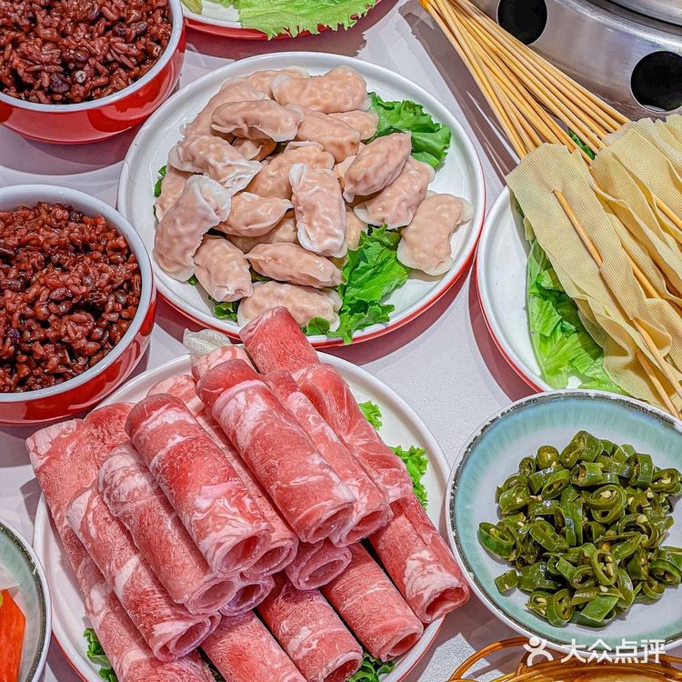 西安人熟悉的老味道[爱心]让人上瘾的豆皮涮牛肚