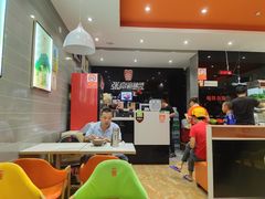 大堂-张亮麻辣烫(三亚商品街店)