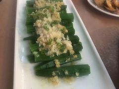 蒜蓉蒸秋葵-大头唛·啫鸡煲.粤菜.专门店(289艺术园区店)