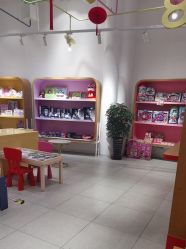 -玩元素·家庭游乐成长中心(香格里拉店)