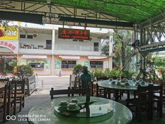 -四川小胡子海鲜(丁村万人海鲜广场店)