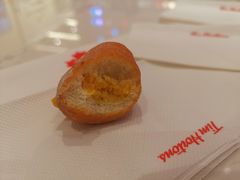 咸蛋黄天趣球-Tims天好咖啡·贝果(东方广场店)