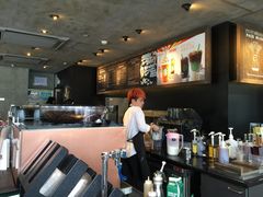 星巴克(天一旗舰店)-星巴克臻选(宁波天一广场店)