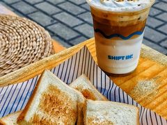 -Shiftin’浮起咖啡 (福保店)