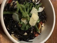 香草海鲜雷司令白葡萄酒烩墨鱼面-ATLAS COFFEE(雅居乐中心店)