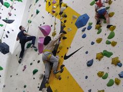 -问山MountQuest攀岩馆