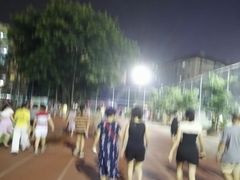 -燕子岗体育场
