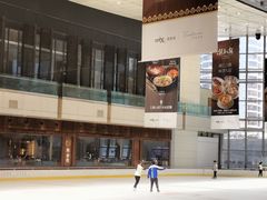 -冰纷万象滑冰场(深圳万象城店)