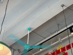 -方铲铲·成都板凳面(滨江银泰店)