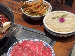 -袁山山重庆火锅(丈八北路店)