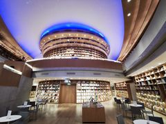 -新华文创·光的空间
