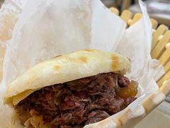 -闫家驴肉老店(华电一校店)