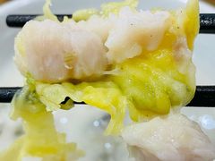 明虾蟹籽烧卖-赏点粤式点心(广州塔店)