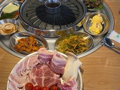 -八色五花肉(新村2号店)