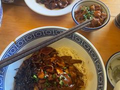 -沪西老弄堂面馆(定西路店)