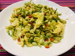 -香巴拉云南餐厅(华莱坞店)