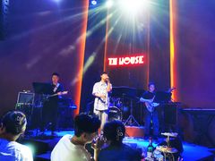 -TZ House音乐现场(来福士中心店)