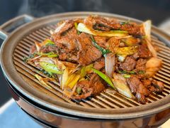 经典葱爆小羔羊肉-悦融·京鲁菜·露台花园(安定门店)
